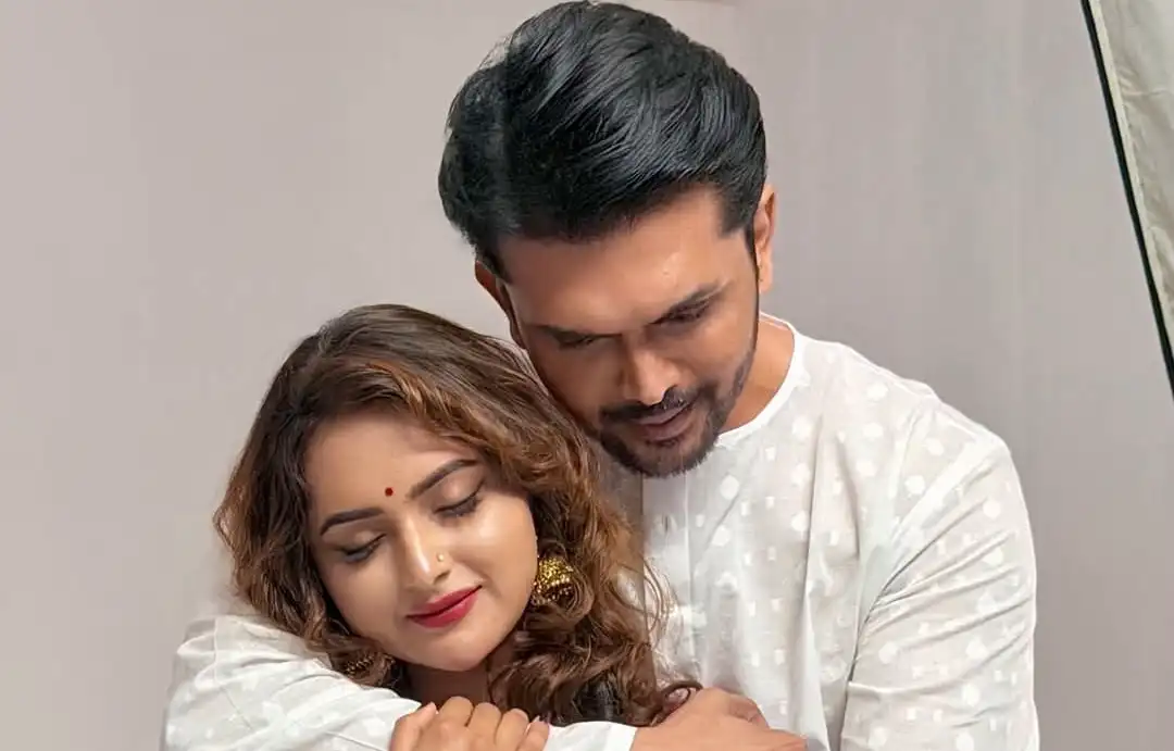 বিয়ে করলেন কেয়া পায়েল-আরিফিন শুভ