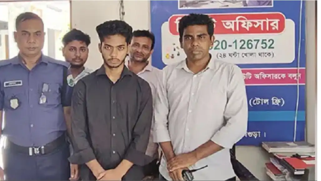 প্রেমিকাকে মোবাইল কিনে দিতে নিজের অপহরণের নাটক, বাবার কাছে মুক্তিপণ দাবি