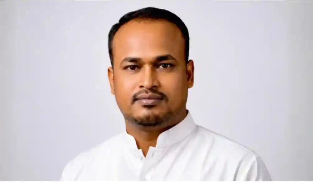 ঈশ্বরদীতে স্বেচ্ছাসেবক দল নেতা শরিফুল ইসলাম গুলিবিদ্ধ ও কুপিয়ে জখম