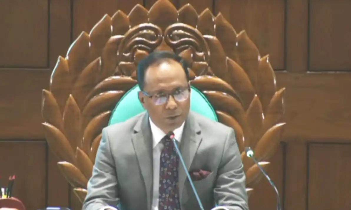 মন্ত্রীর মুখে শুনি তার লম্বা, এ কারণে বিদ্যুৎ চলে গেছে: ডেপুটি স্পিকার