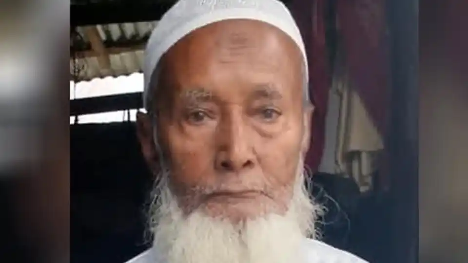 মরনেও বন্ধুত্বের নজির: বন্ধুর কবর খুঁড়তে গিয়ে কবরেই প্রাণ গেল আরেক বন্ধুর