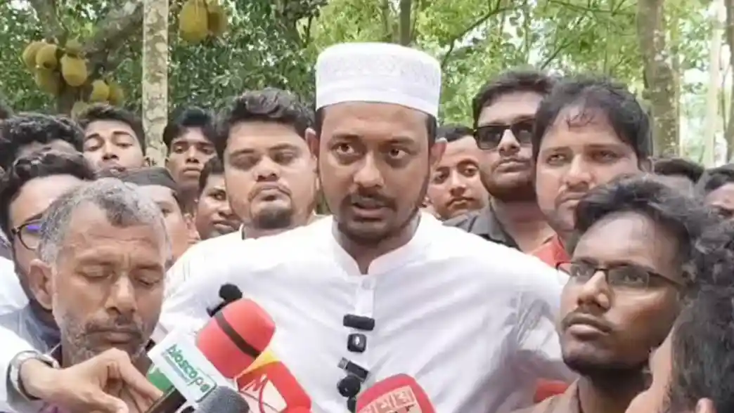 শেখ হাসিনা ওপারে বসে বাংলাদেশের মানুষকে ডিস্টার্ব করছেন: নাসিরুদ্দীন পাটোয়ারী